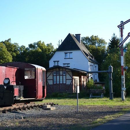 "Alter Bahnhof" Schalkenmehren Appartement Buitenkant foto